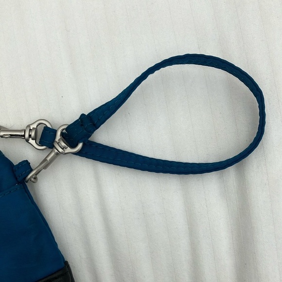 Teal and Black Women's Wristlet - Picture 13 of 13